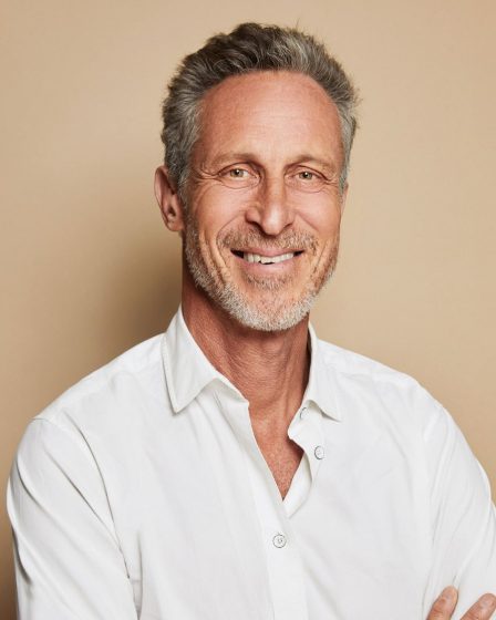 Dr. Mark Hyman